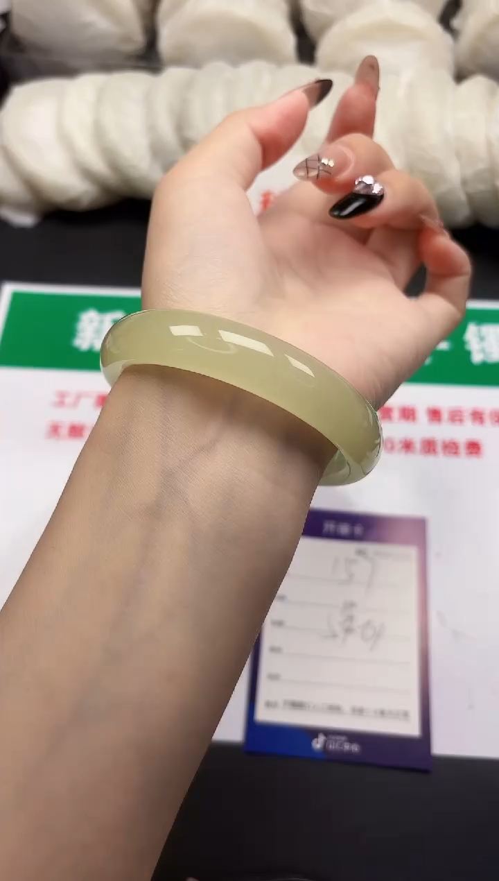 和田玉手镯未镶嵌157-5-60