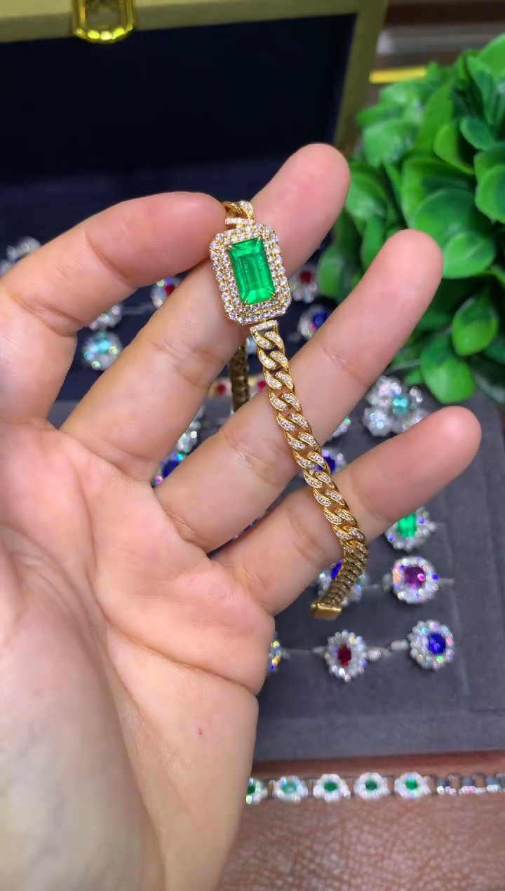 18K金镶嵌手链祖母绿2.01CT
