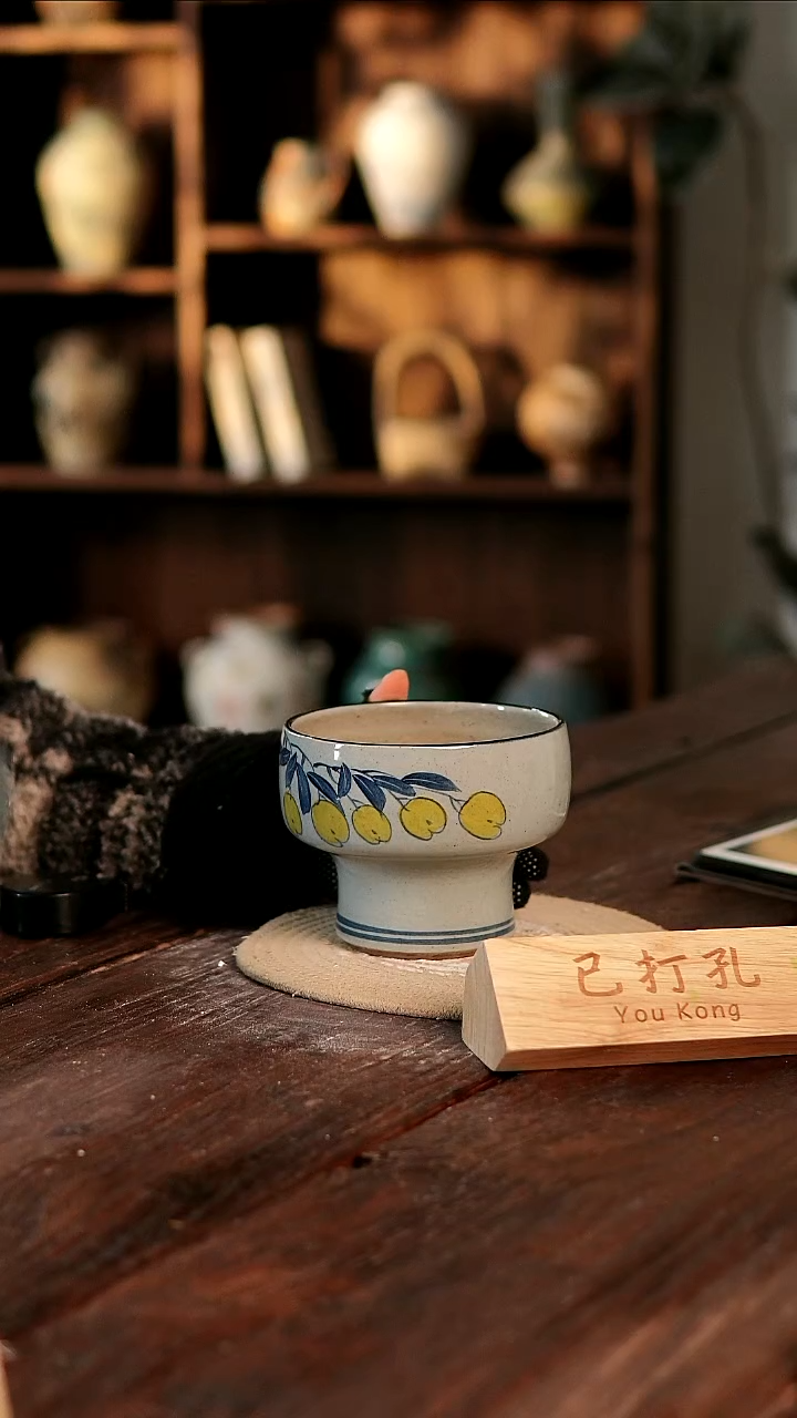 摆件30-143高12口14误差2已打孔瑕疵