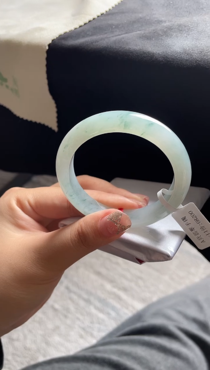 未镶嵌手镯翡翠三天鉴赏期