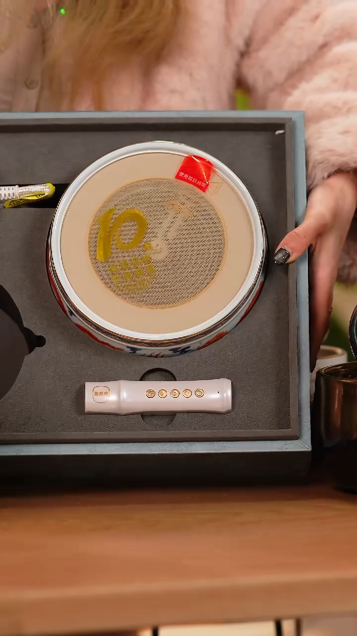 陶瓷一***蟹莺歌烧龙纹炉捡漏