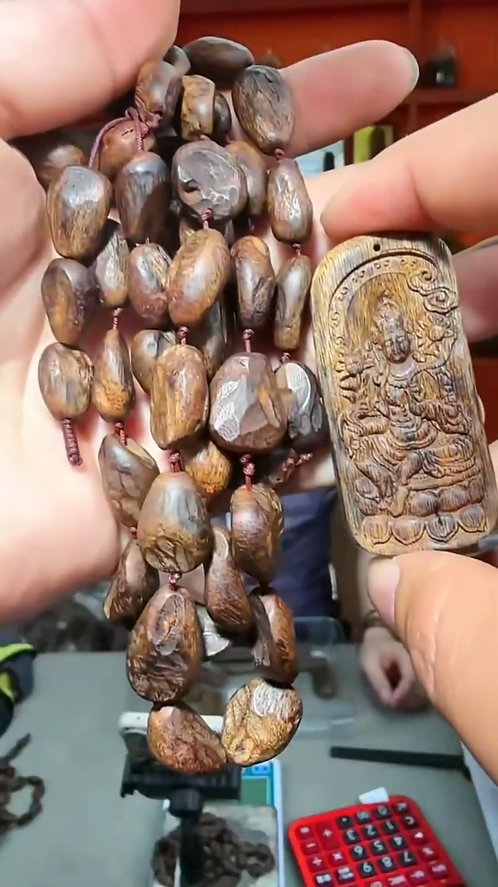 沉香手串a5号沉水瘤疤+牌子多样性发一