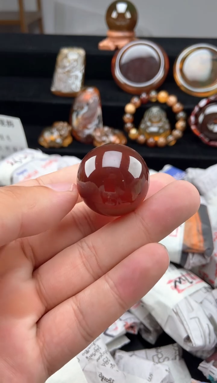 琥珀颈饰未镶嵌金棕红单珠