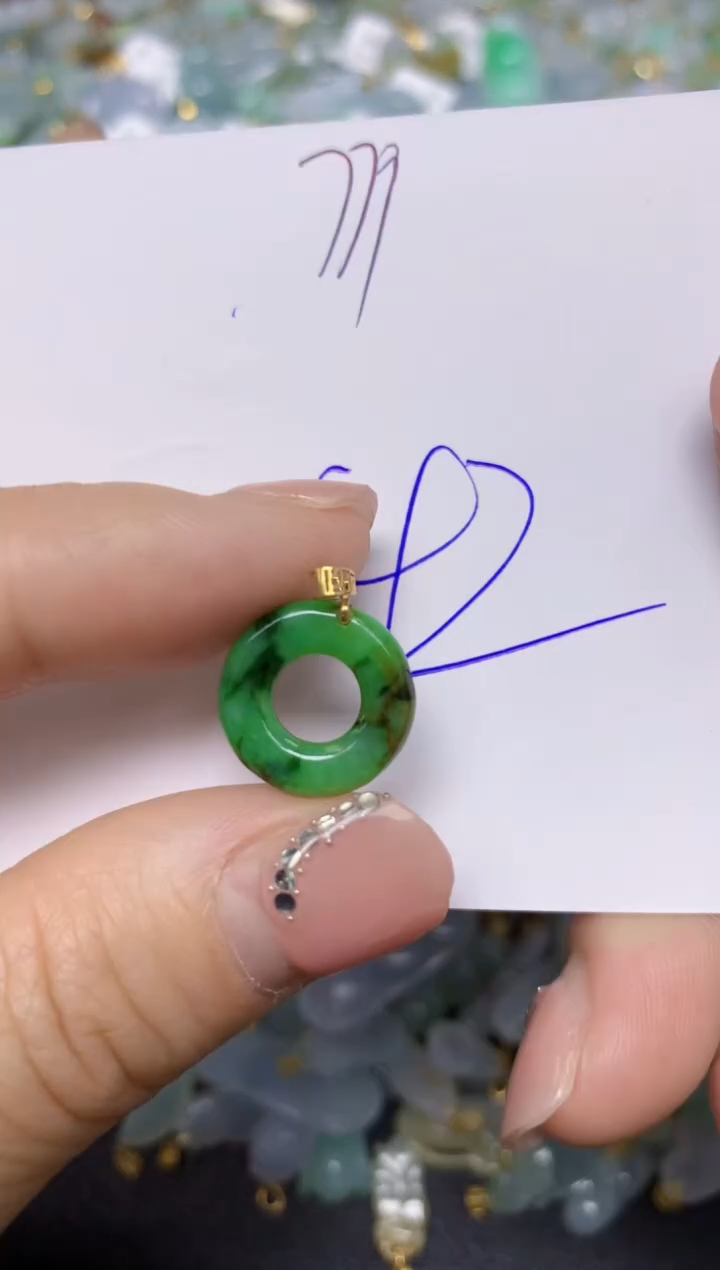 【闪购商品】翡翠挂件18K金镶嵌 天然翡翠A货