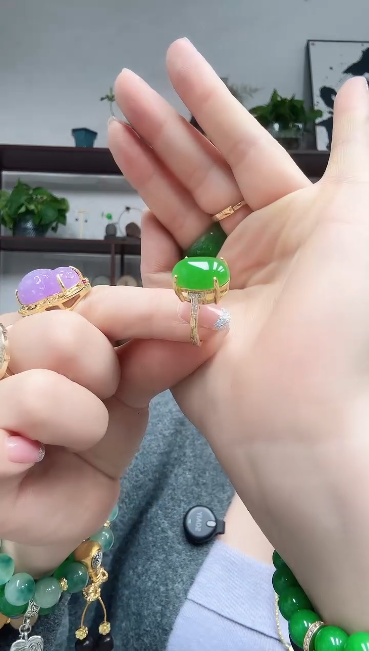 14K金镶嵌戒指和田玉（碧玉）和田戒指