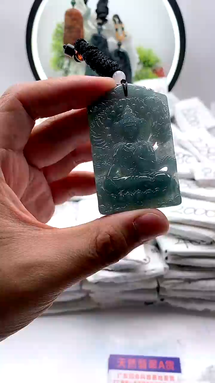 【闪购商品】翡翠颈饰未镶嵌御龙观音【品质一般介意慎拍】