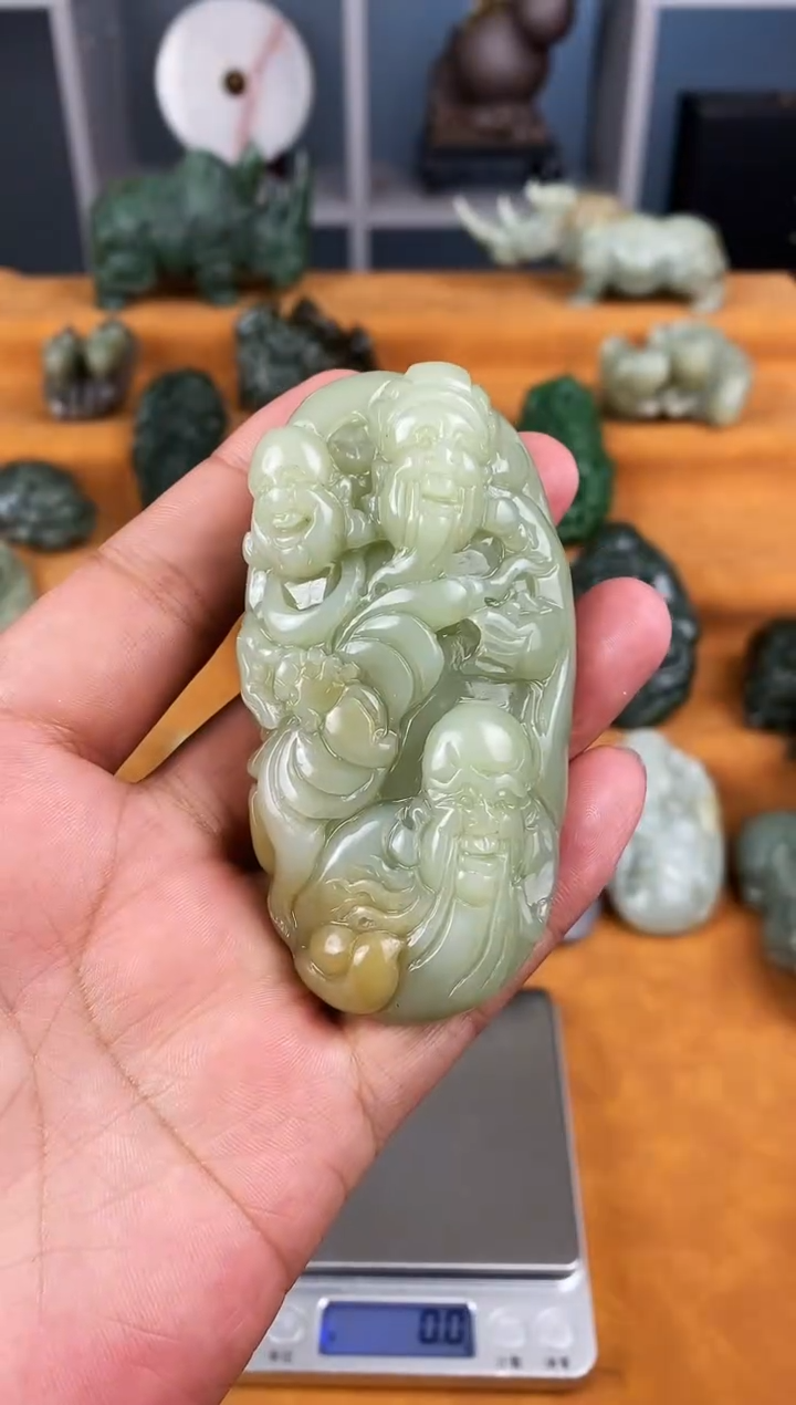 颈饰未镶嵌和田玉1