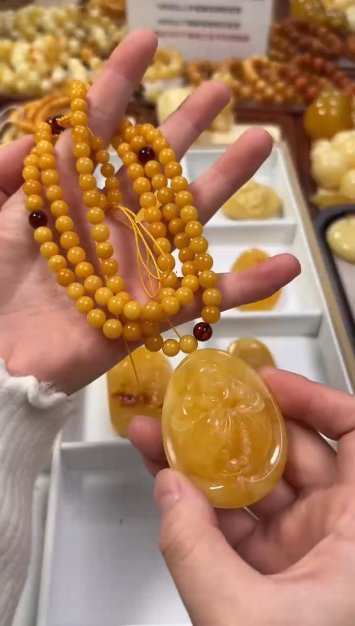 【闪购商品】蜜蜡裸石未镶嵌套装