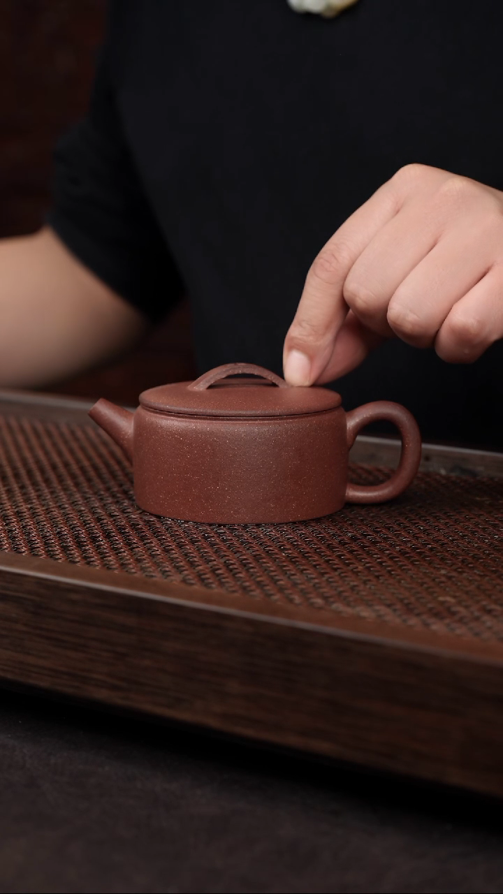 【闪购商品】紫砂茶壶桃花泥汉瓦