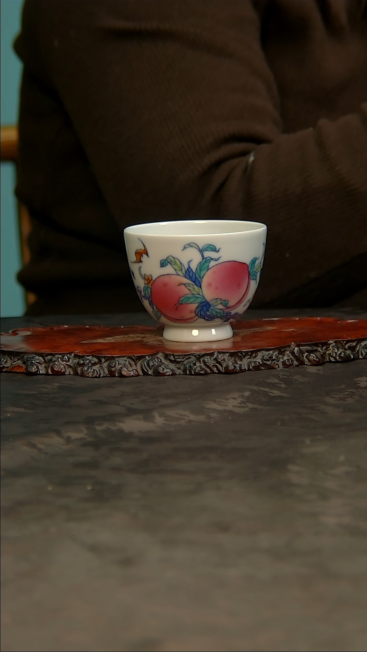 【闪购商品】空山明月青花手绘桃子主人杯