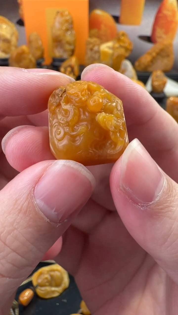 【闪购商品】田黄石半知田黄直播间