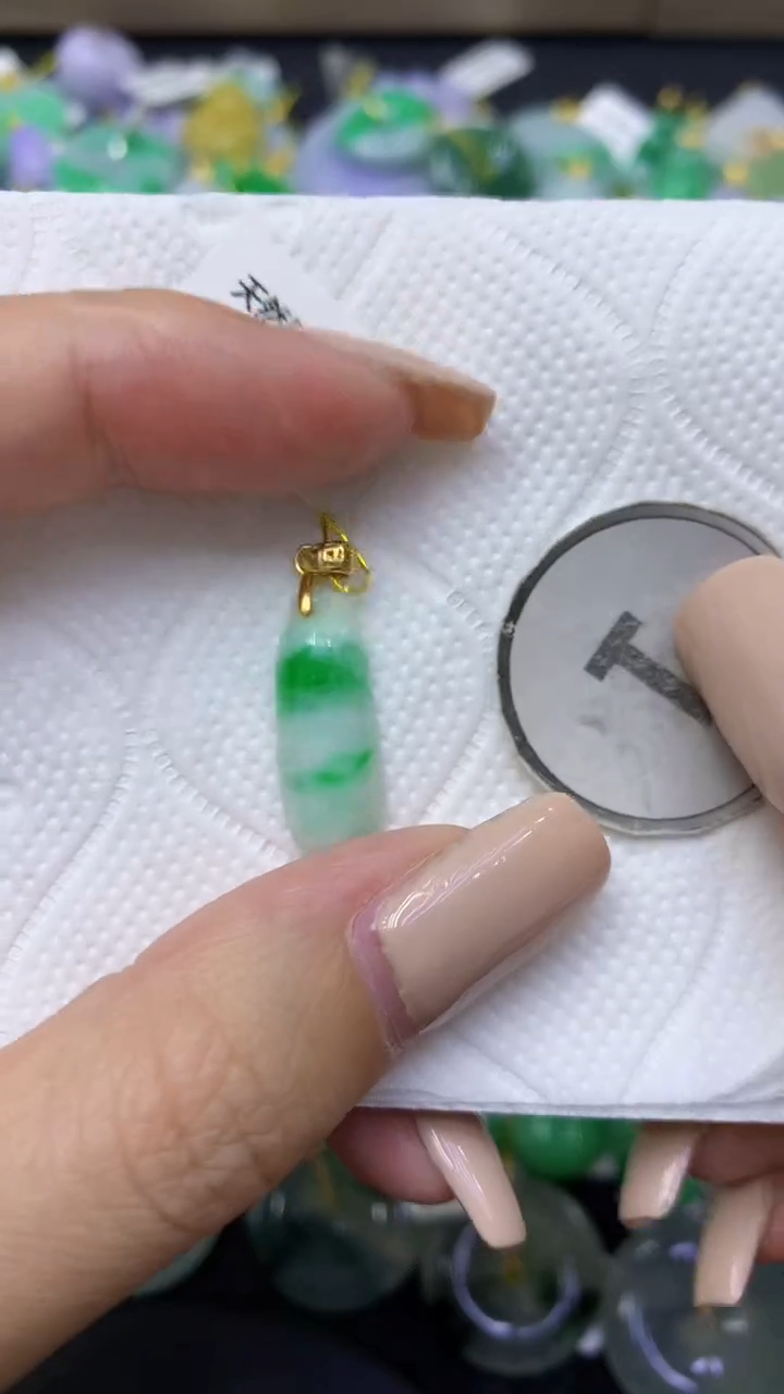 颈饰未镶嵌翡翠天然缅甸翡翠A货