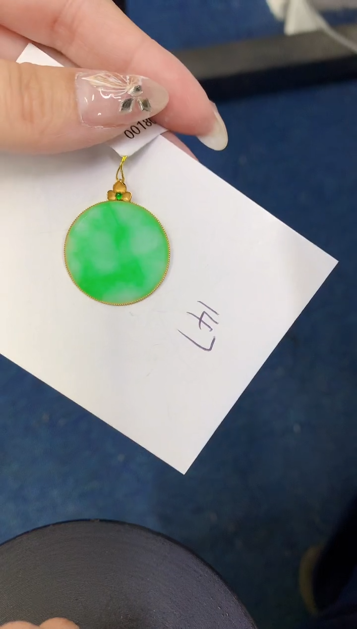 【闪购商品】翡翠颈饰18K金镶嵌00000000000