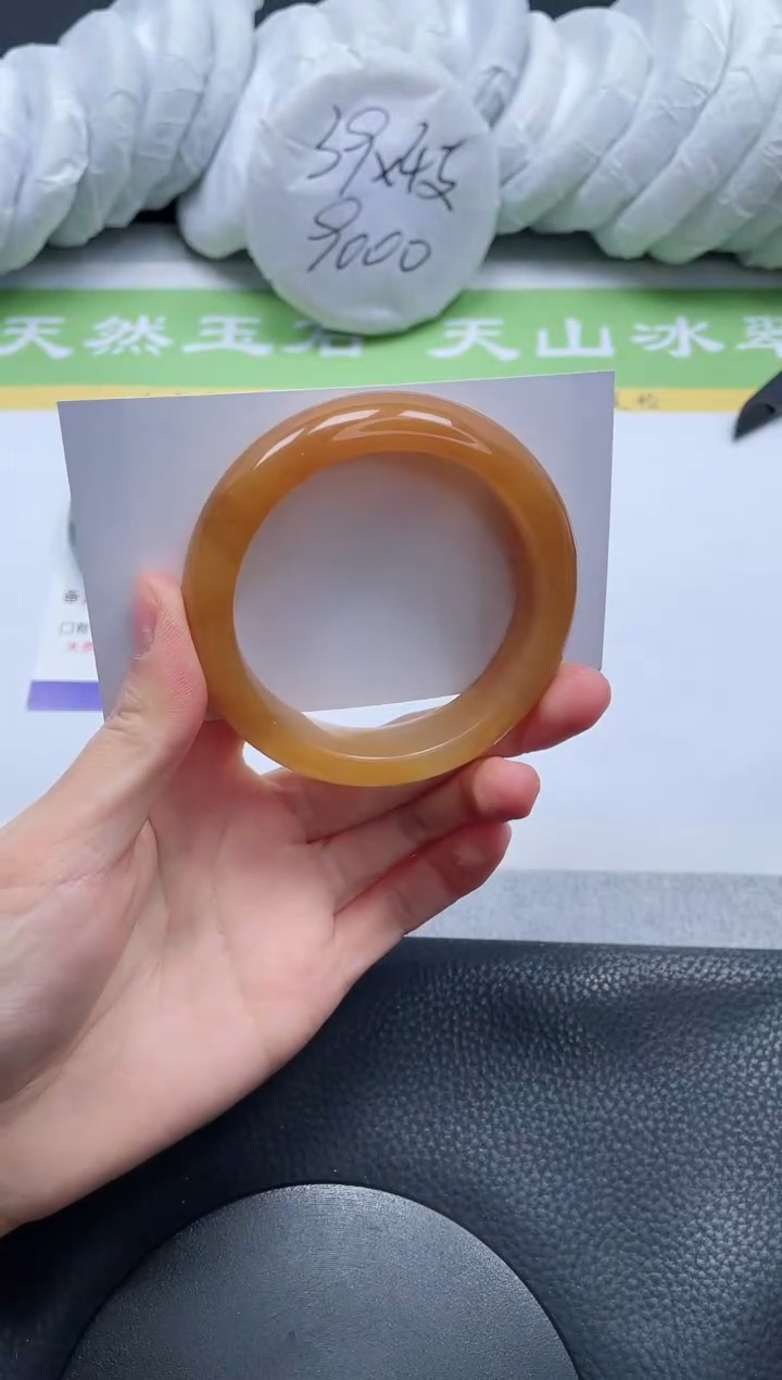 【闪购商品】石英质玉手镯未镶嵌A380-54+