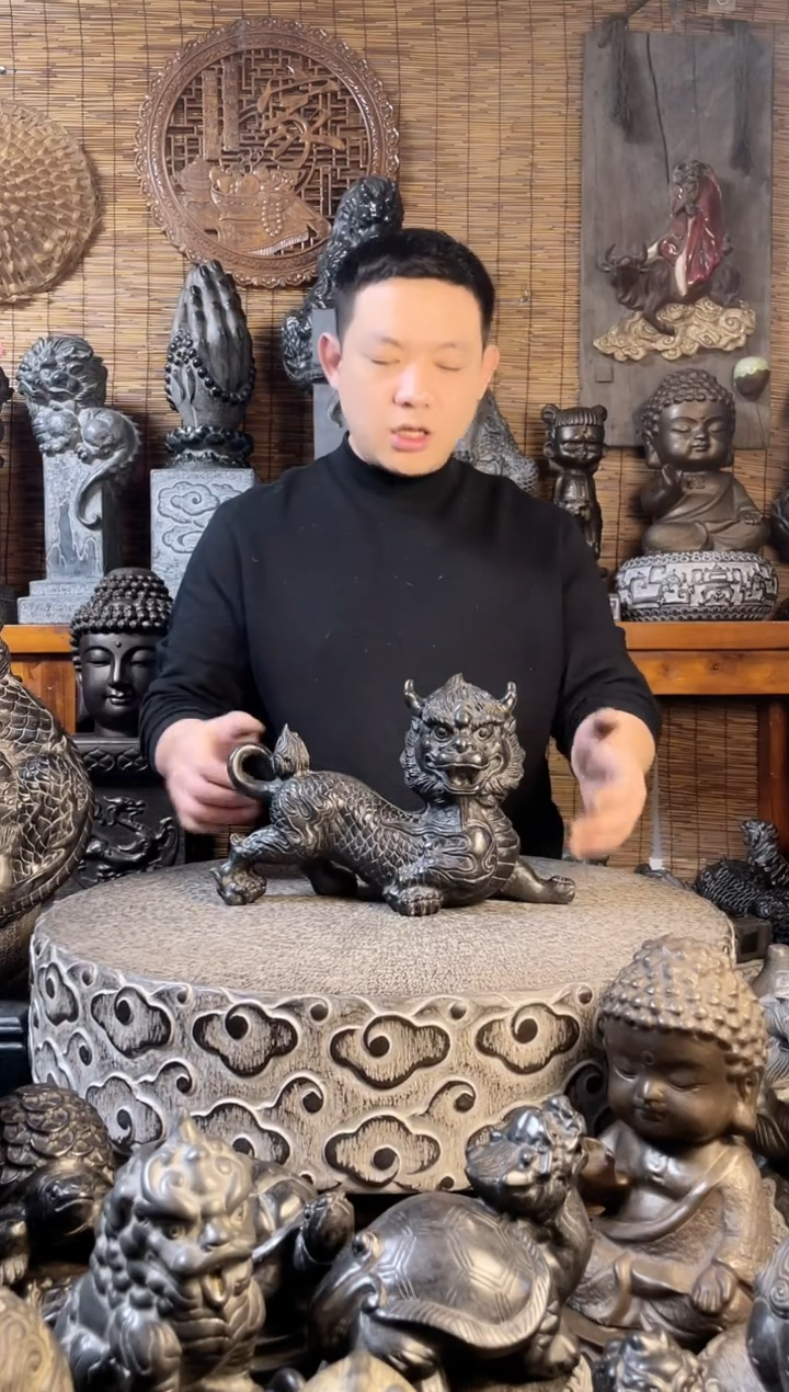 【闪购商品】30回头麒麟天然青石雕刻