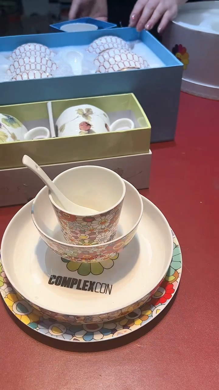 【闪购商品】瓷片锅碗瓢盆一件不剩