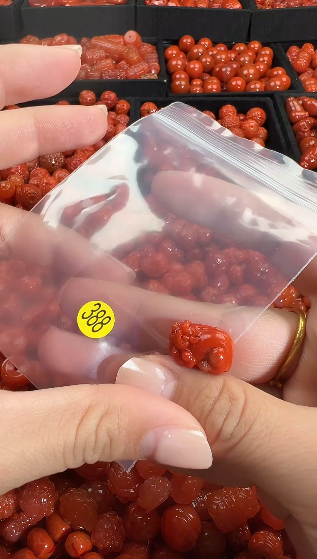 颈饰未镶嵌南红玛瑙1