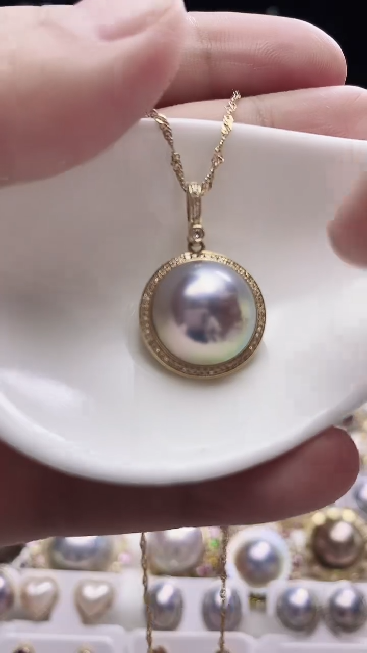 【闪购商品】拼合珍珠（马贝珠）颈饰18K金镶嵌海水万能扣马贝吊坠