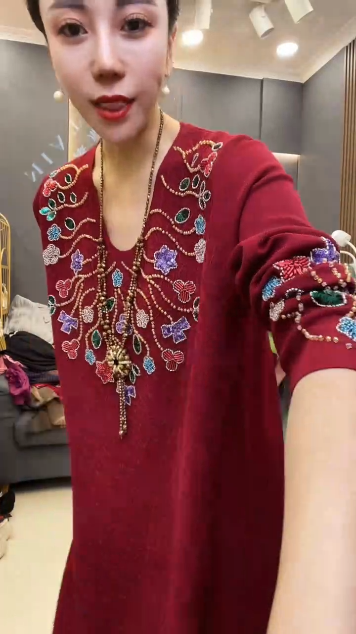 聚酯纤维（涤纶）红色 裙