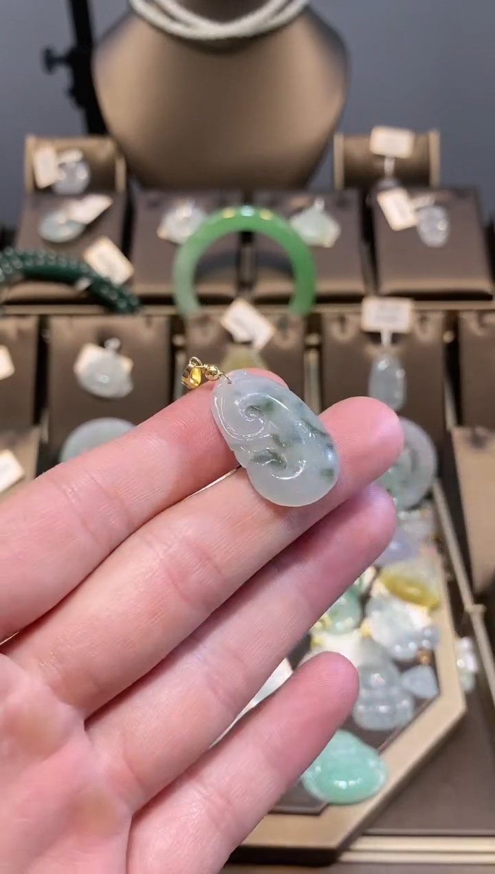 【闪购商品】翡翠颈饰未镶嵌纯天然A货翡翠一件