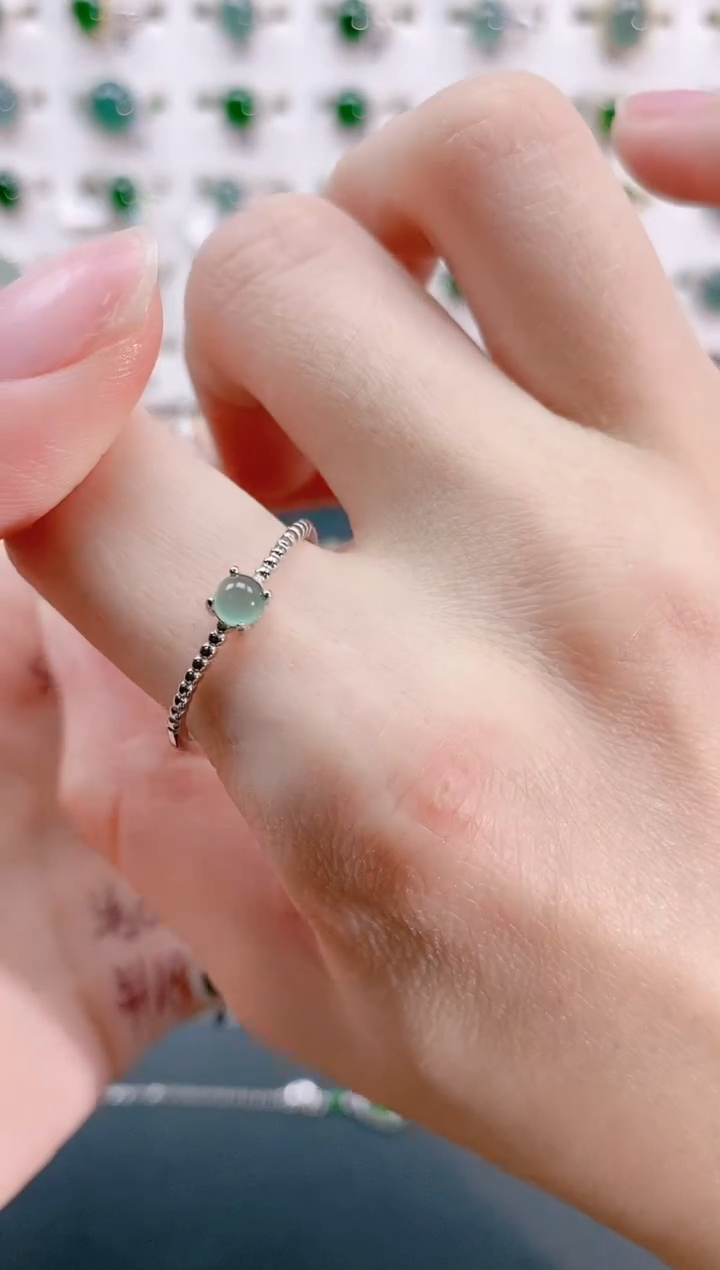 【闪购商品】翡翠戒指银S925镶嵌天然翡翠