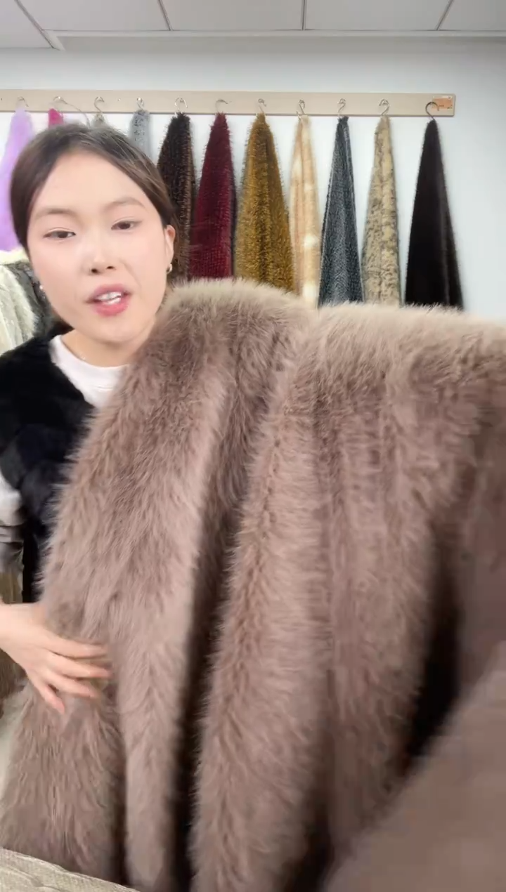 狐狸毛A114尺寸1.9*2