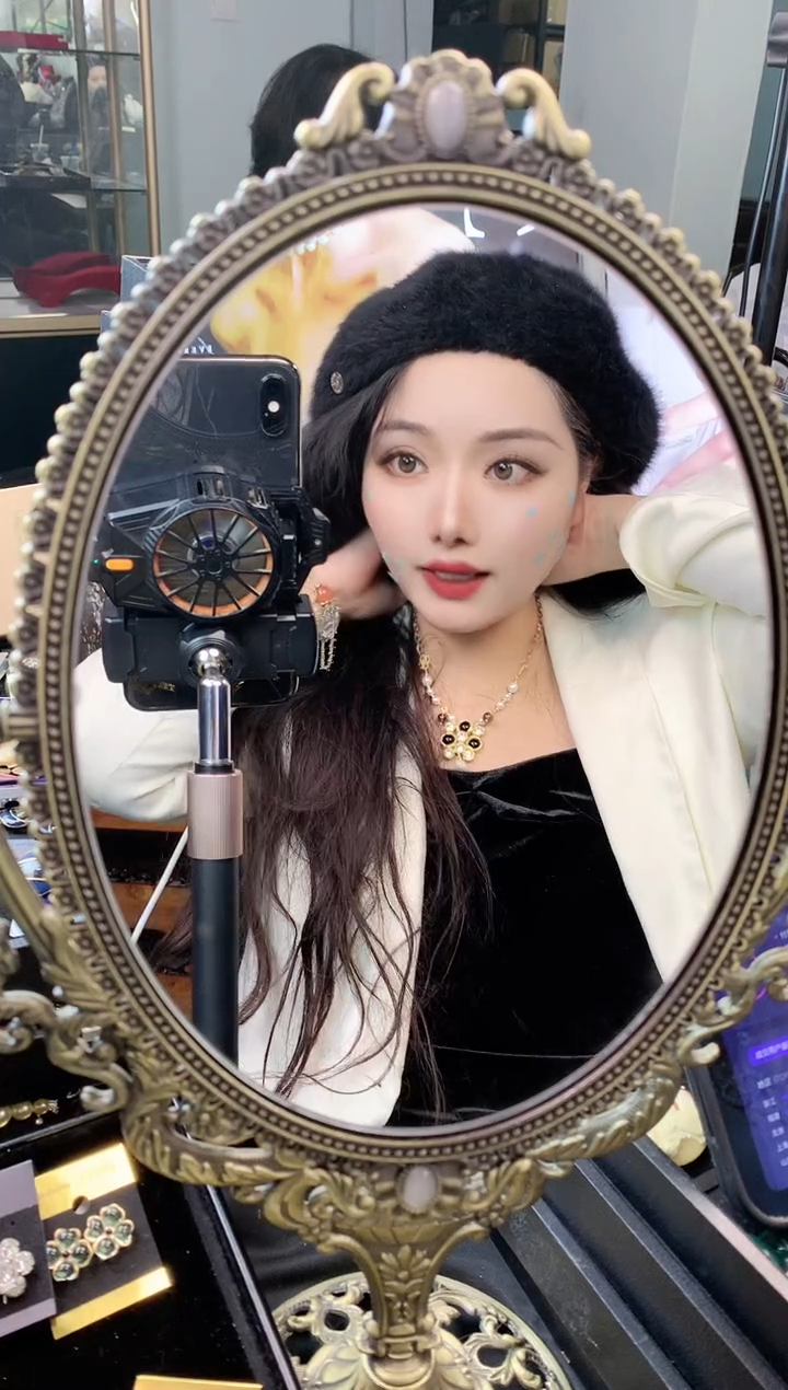 【闪购商品】瓷片楚楚中古珠宝甄选不退换