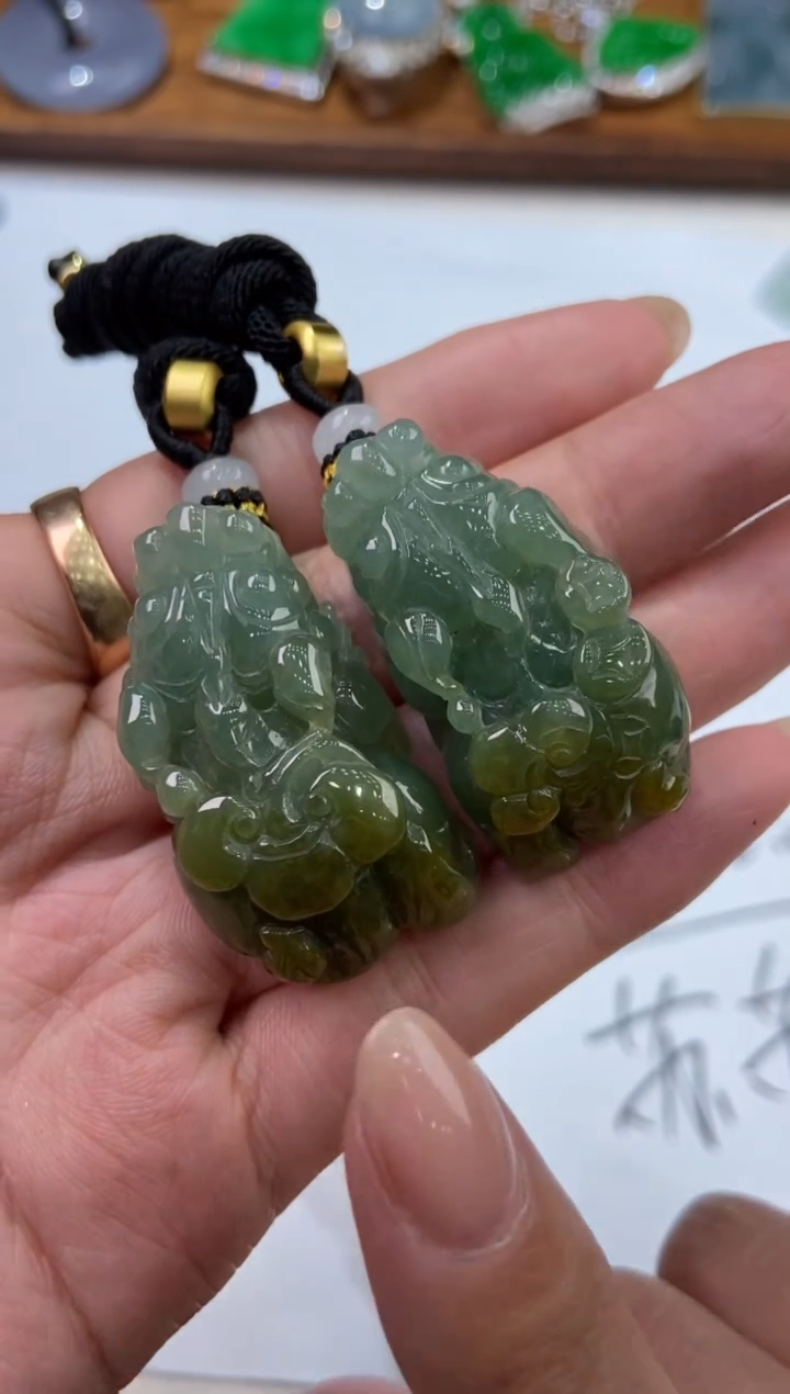 【闪购商品】翡翠未镶嵌颈饰2202769