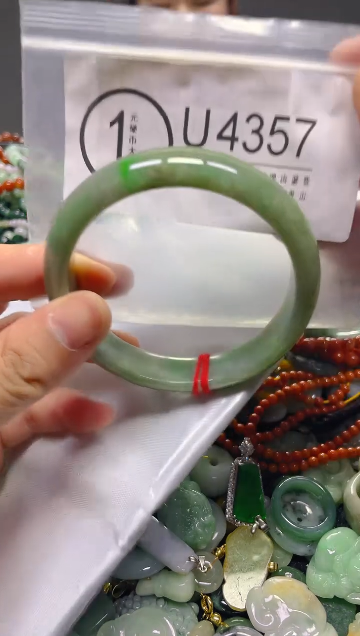 颈饰未镶嵌翡翠59-60/U/翡翠A货，一件也是批发价