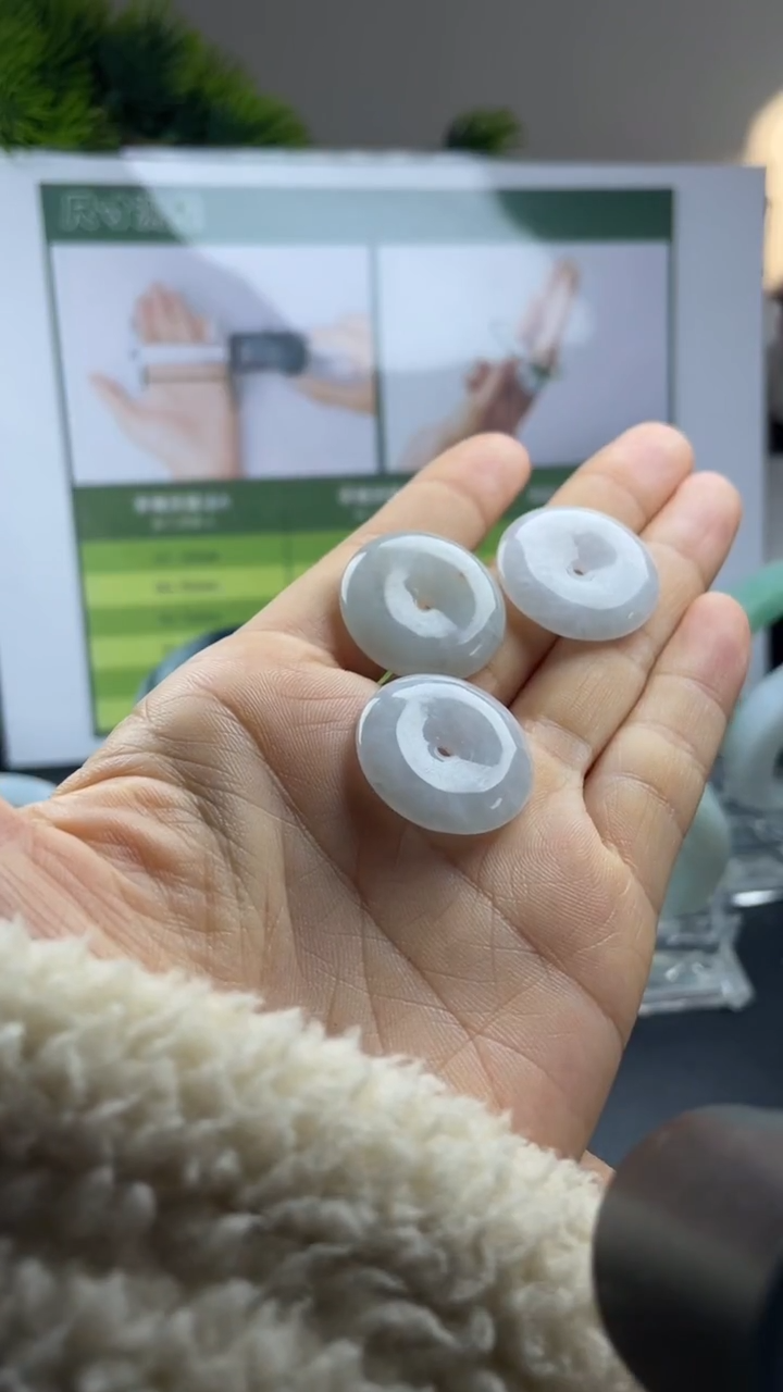 颈饰未镶嵌翡翠平安扣/多样性发一件