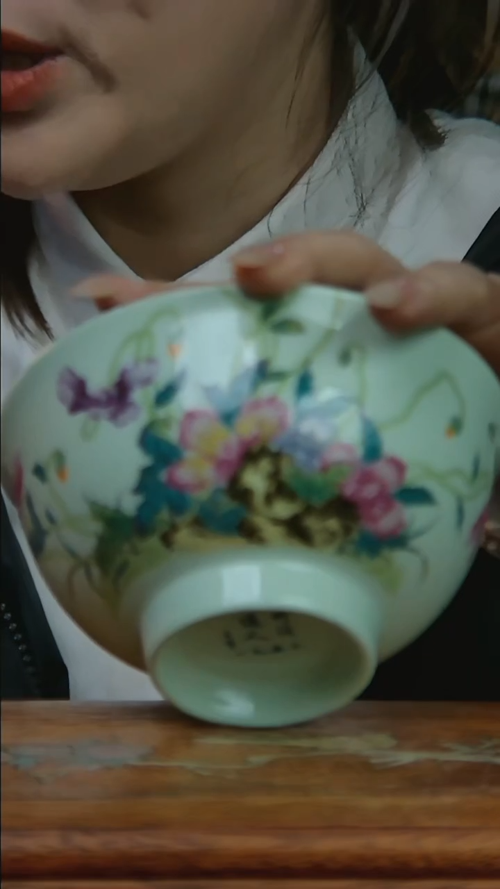 摆件陶绿稀土蝶恋花米饭碗