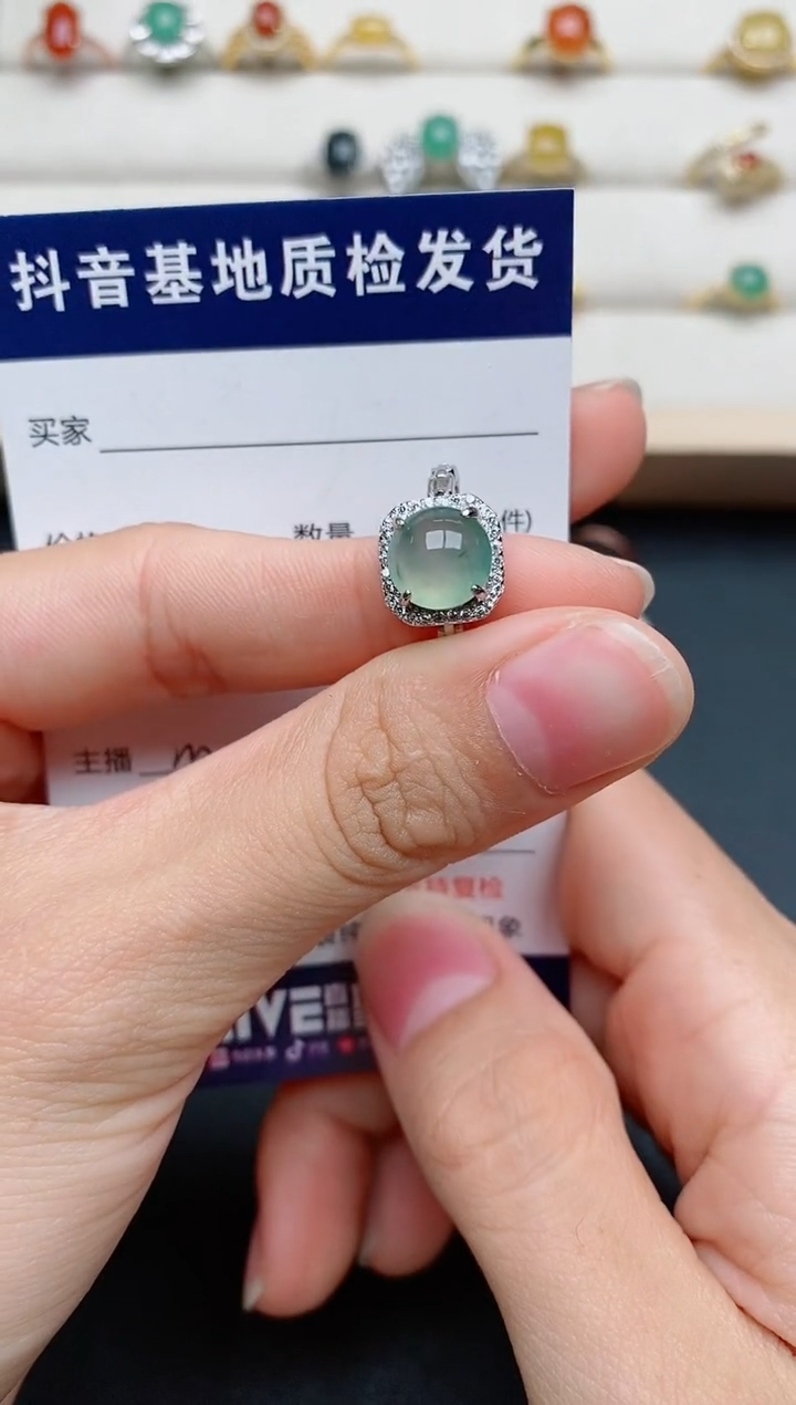 【闪购商品】翡翠银S925镶嵌戒指......