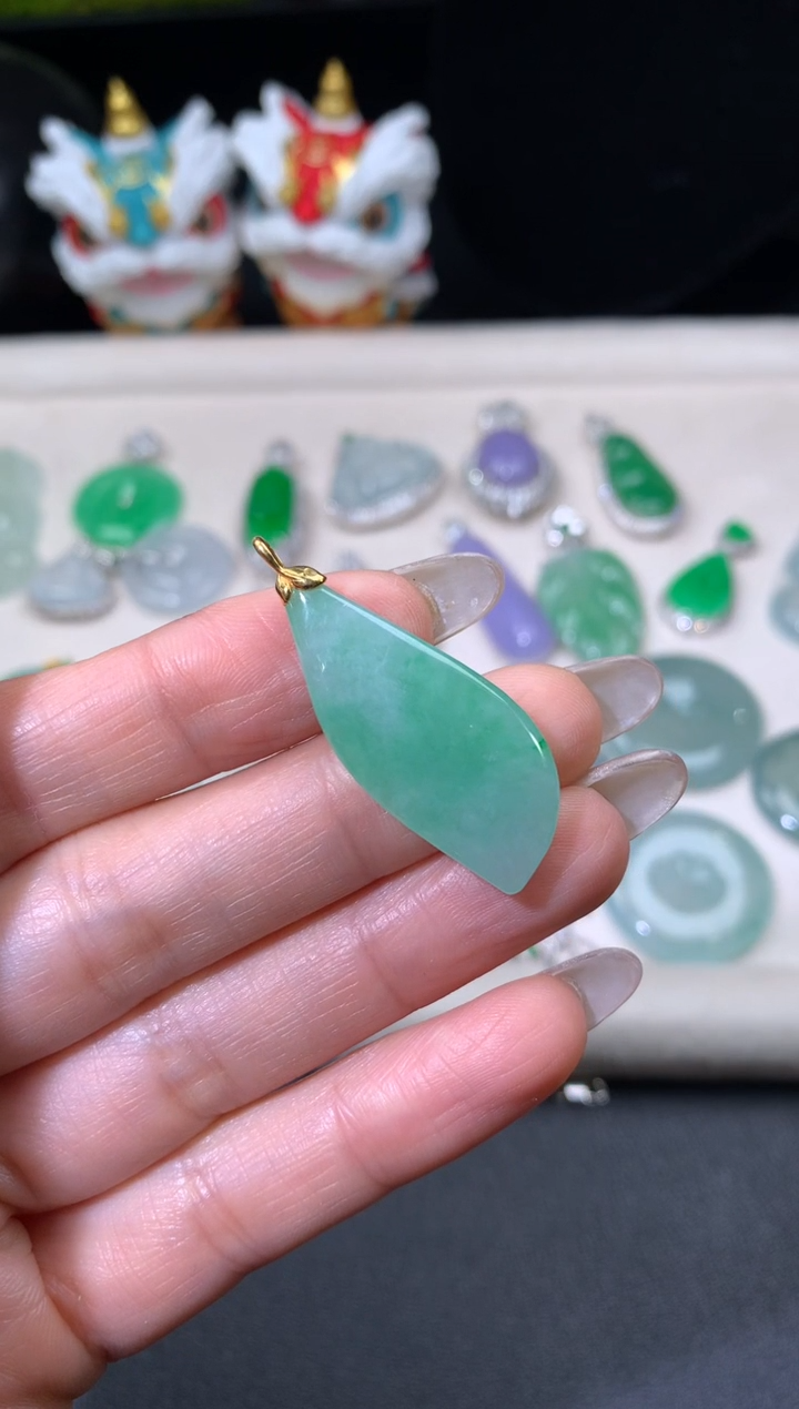 吊坠(不含链)18K金镶嵌翡翠翡翠