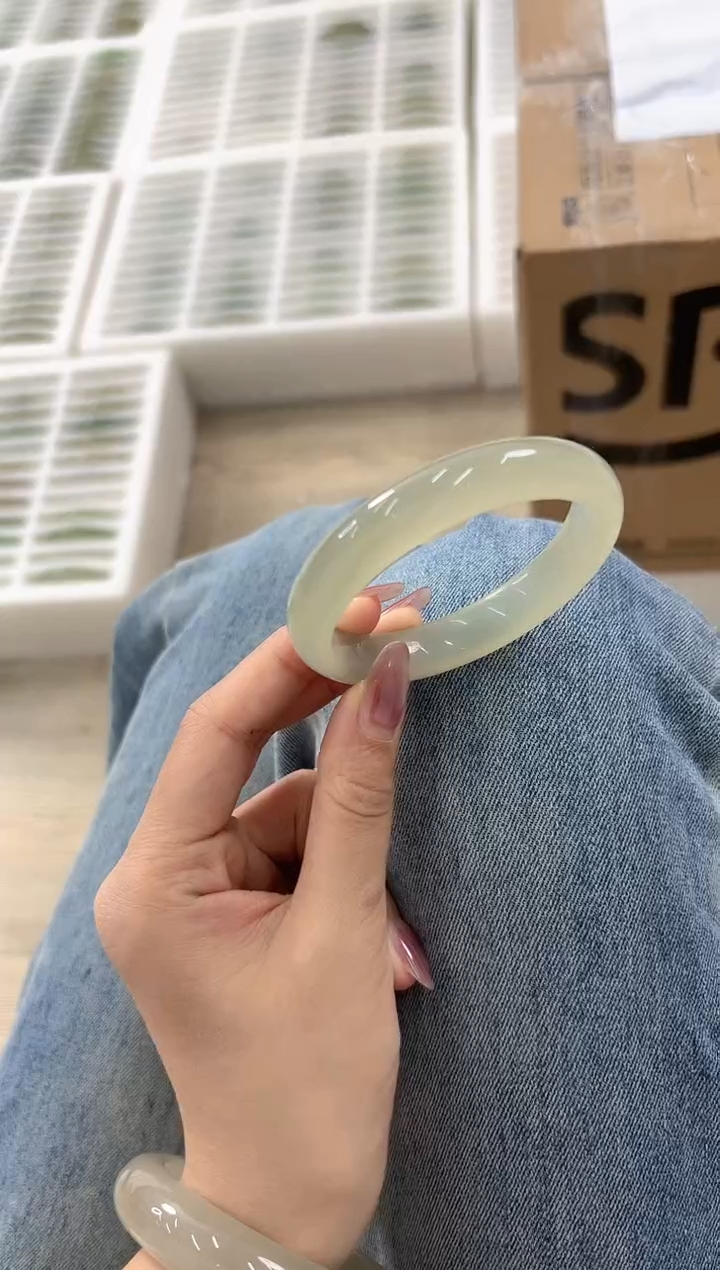 未镶嵌手镯石英质玉61-56D