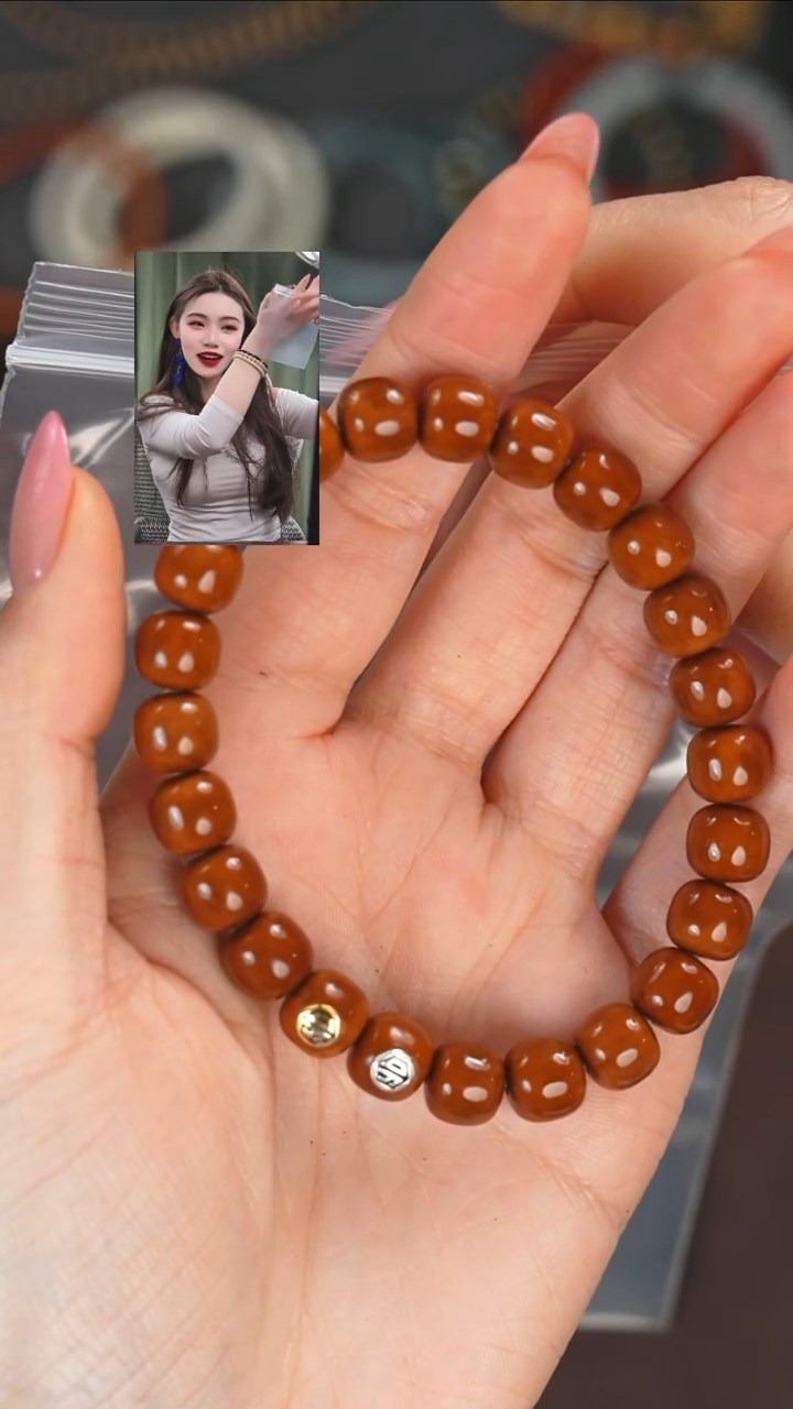 【闪购商品】猴头核桃手串1111111111