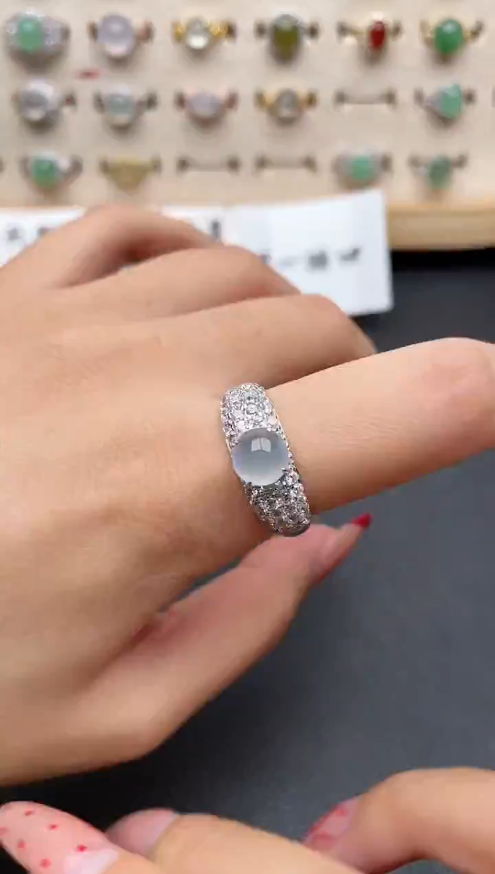 【闪购商品】翡翠戒指银S925镶嵌一物一证一礼盒