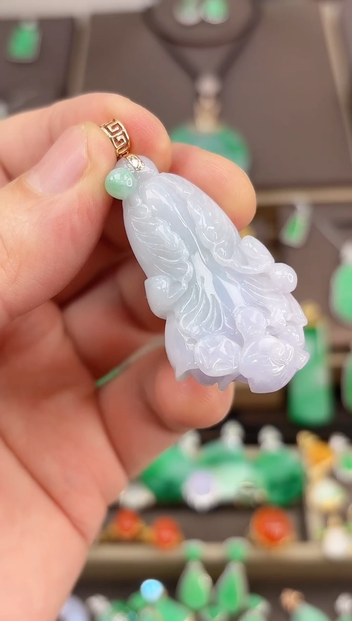 【闪购商品】翡翠吊坠(赠链)18K金镶嵌白菜吊坠