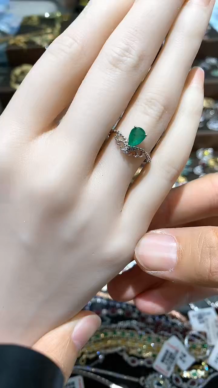 【闪购商品】祖母绿戒指银S925镶嵌戒指