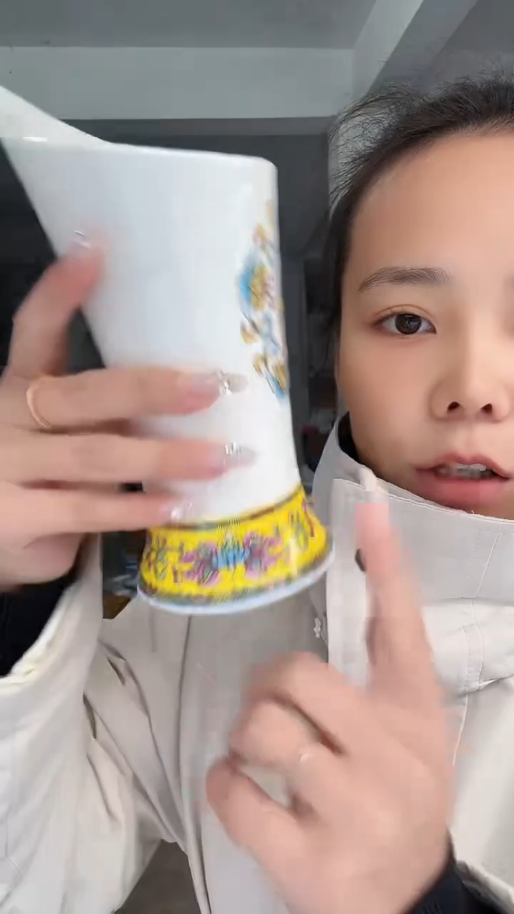 瓷片一个高端系列的筷子筒