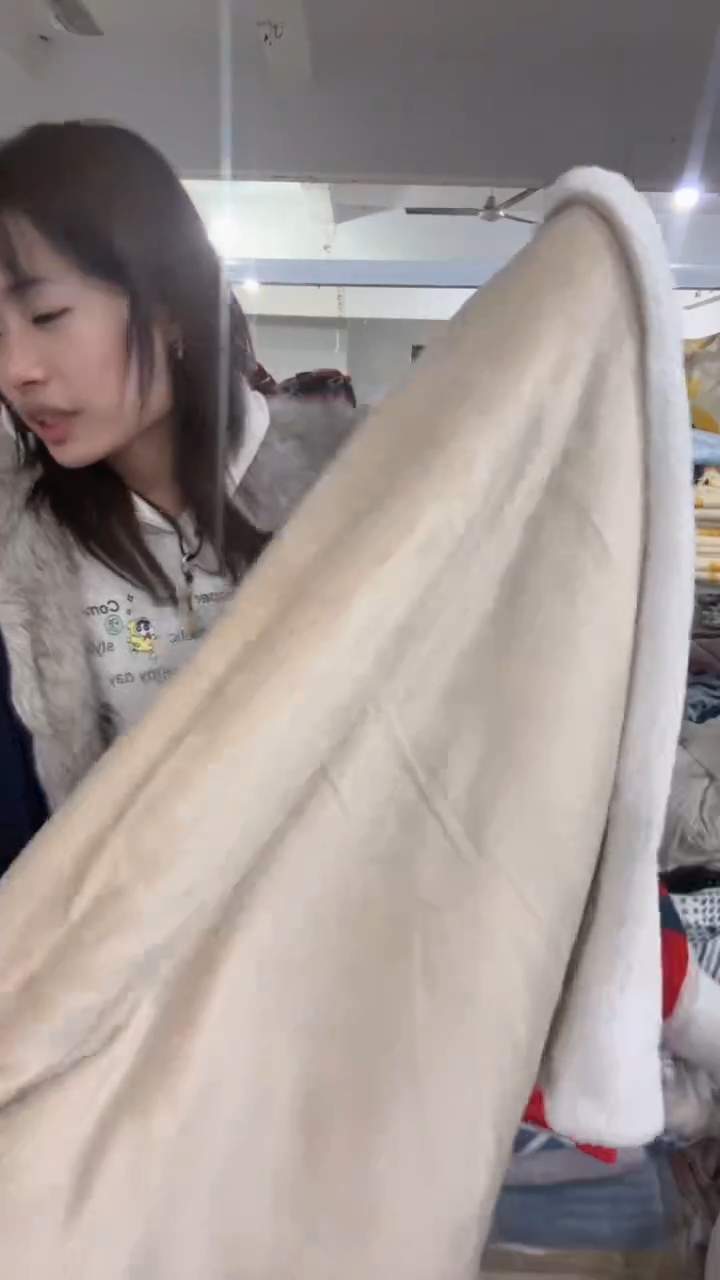 法兰绒054                2*2.3瑕疵