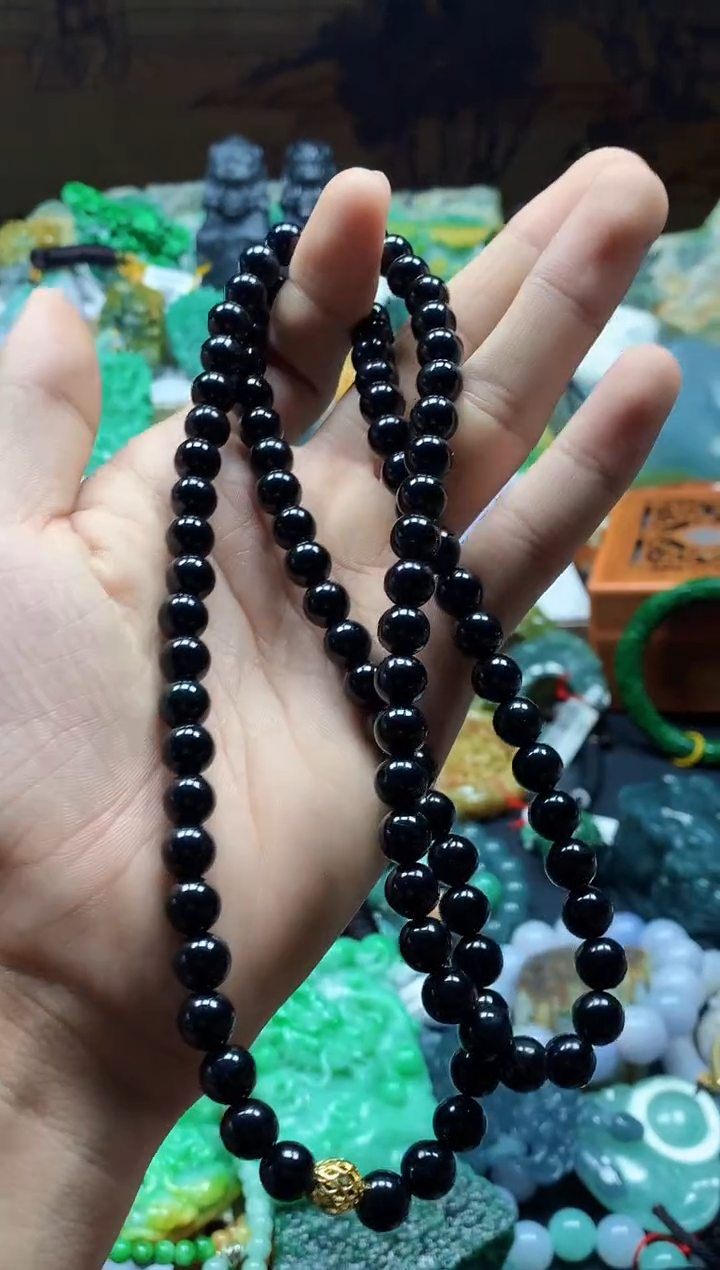 颈饰未镶嵌翡翠A货翡翠