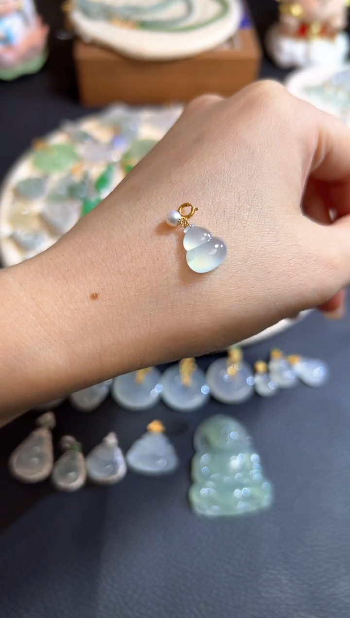 【闪购商品】翡翠颈饰18K金镶嵌翡翠源头直播间