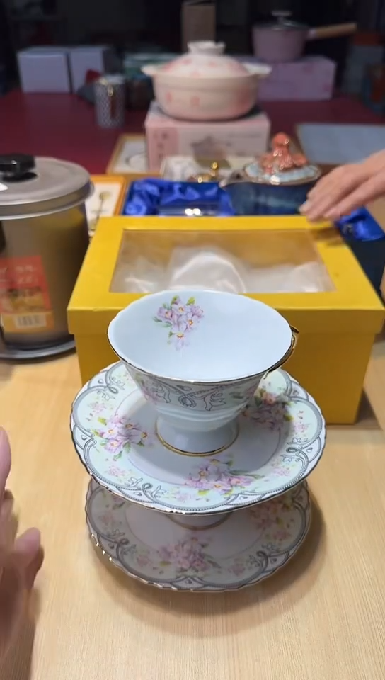 瓷片生活的本意是开心啊@@1