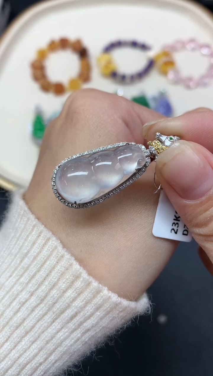 【闪购商品】翡翠吊坠(不含链)18K金镶嵌A228|9800