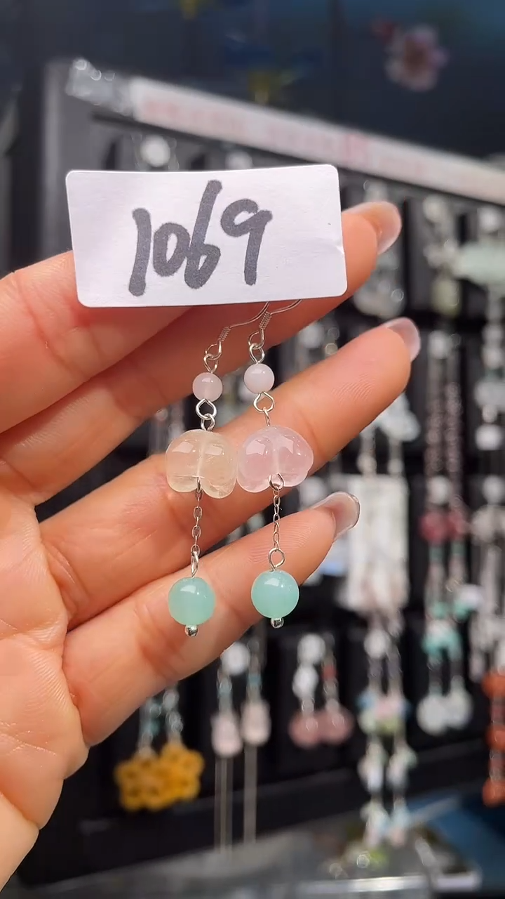 未镶嵌耳饰水晶喜欢拍