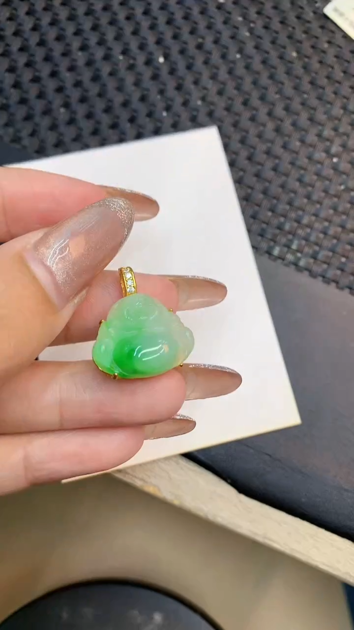 颈饰未镶嵌翡翠1