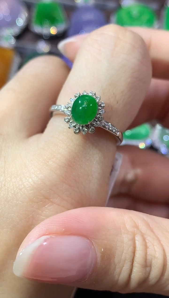 18K金镶嵌戒指翡翠D15