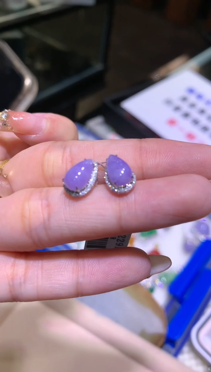 【闪购商品】翡翠吊坠(不含链)18K金镶嵌耳饰