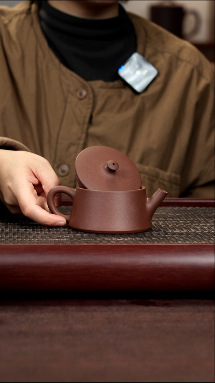 茶杯紫砂尾单花泥微瑕底槽清云柱