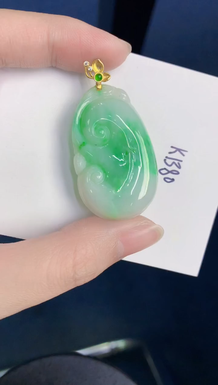 颈饰未镶嵌翡翠天然翡翠缅甸A货